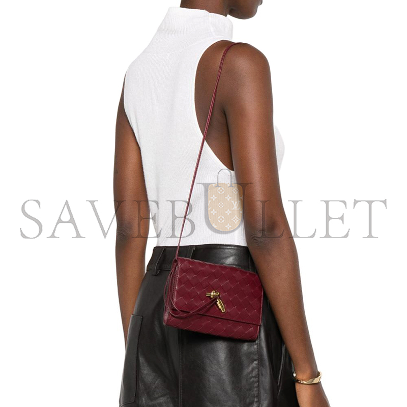 BOTTEGA VENETA ANDIAMO POUCH ON STRAP 836940 (19*12.6*2cm)